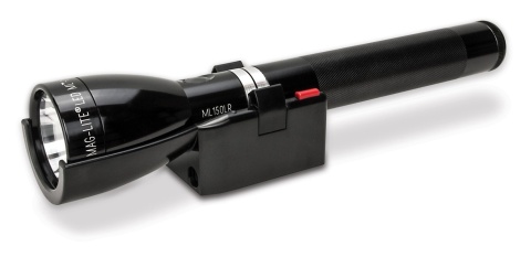 Latarka Maglite ML150LR w stacji ładującej Latarka Maglite ML150LR w stacji ładującej